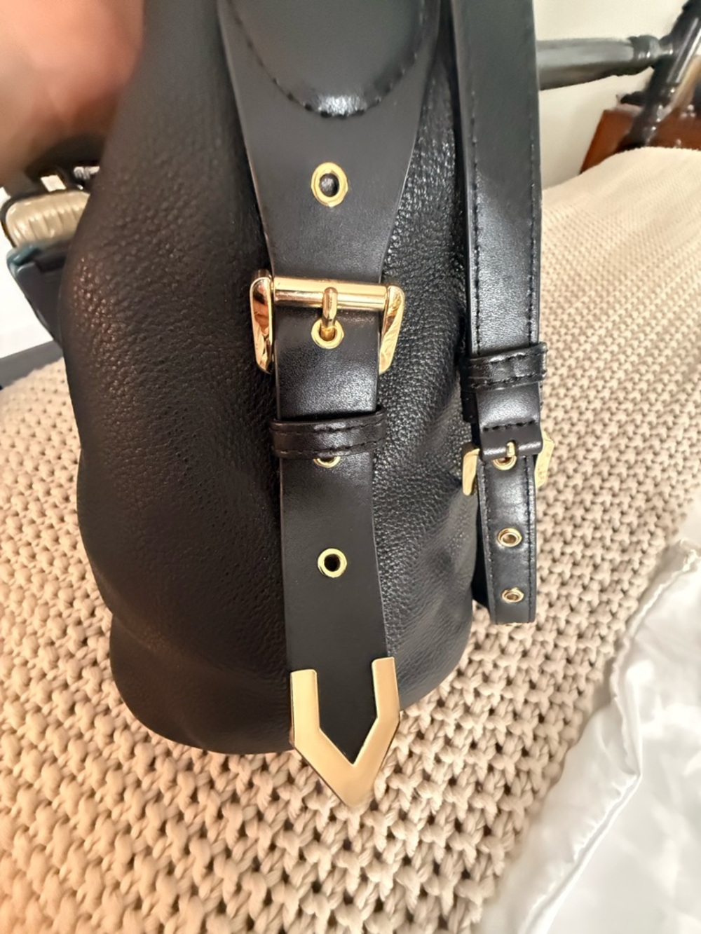 Michael Kors Black Pebbled Leather Shoulder Bucket Bag with Gold Hardware - Picture 4 of 6
